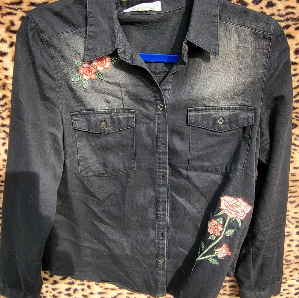 Cute blouse